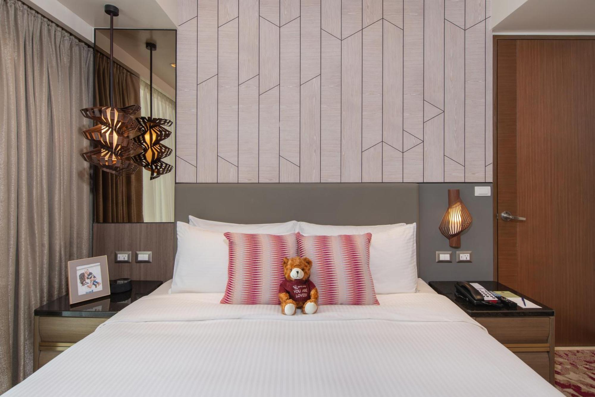 Somerset Central Salcedo Makati Makati City Extérieur photo